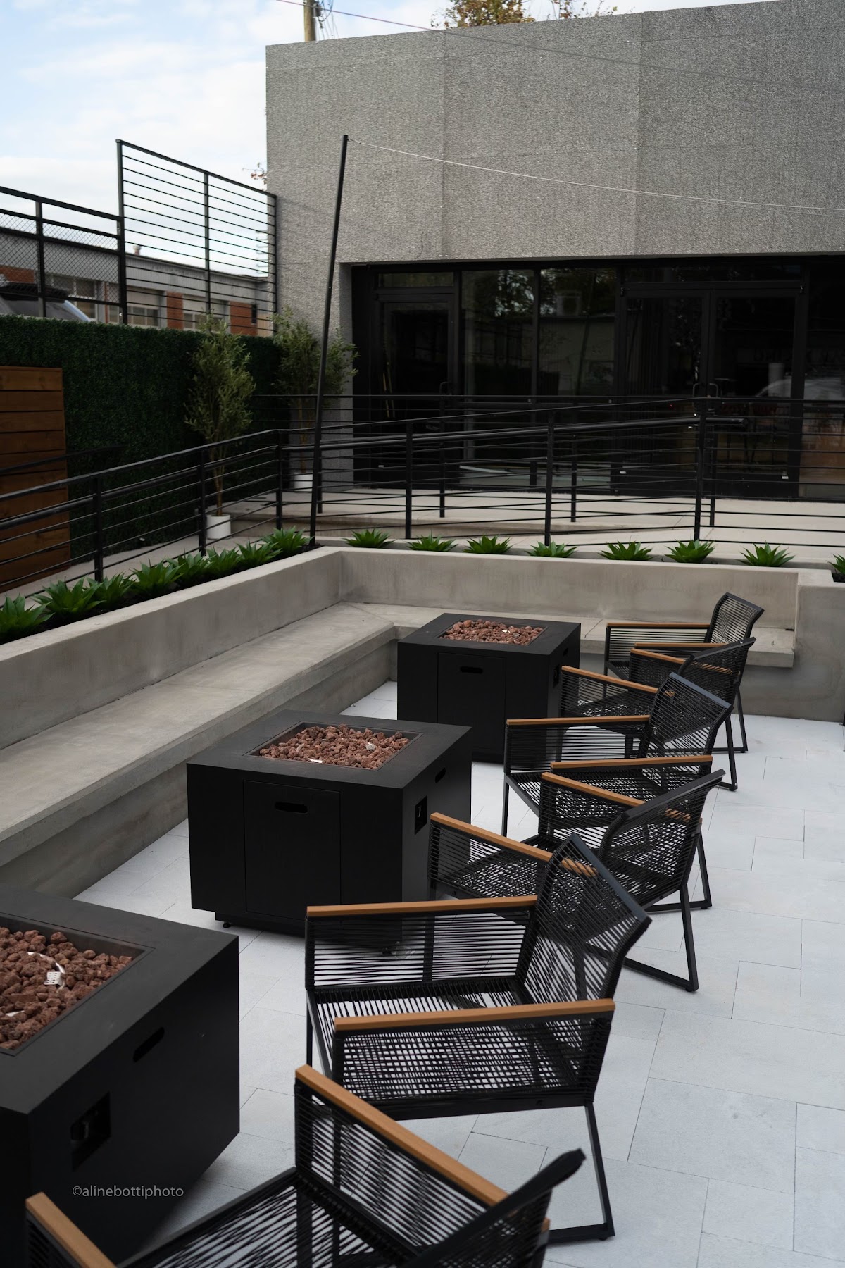 Aura Lounge - Raleigh