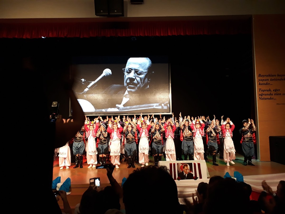 Etimesgut Belediyesi Korkut Ata Kültür ve Kongre Merkezi