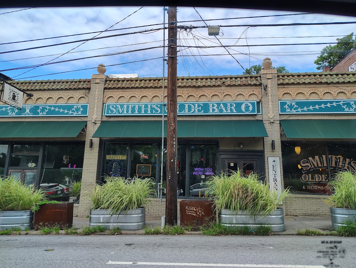 Smith's Olde Bar