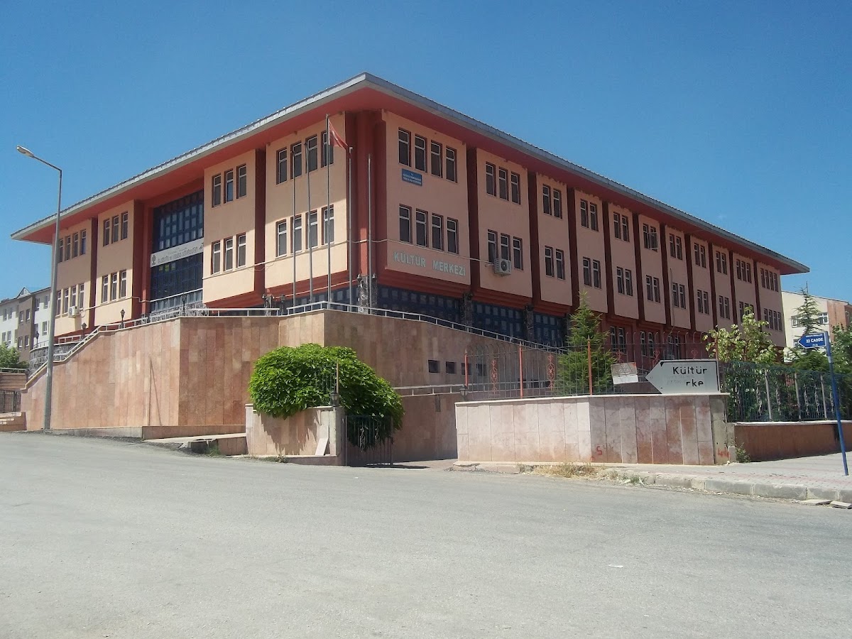 Tunceli Munzur Üni. Kongre Kültür Merkezi